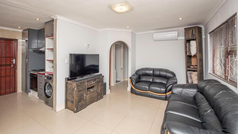 2 Bedroom Property for Sale in Protea Village Western Cape
